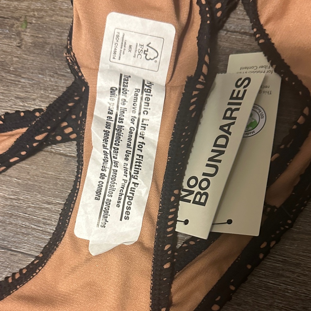 No Boundaries Black and Tan Swim Bottom - Picture 4 of 4